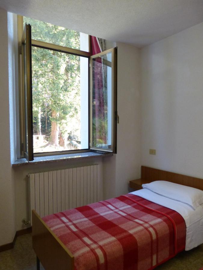 Ostello Al Deserto Chiavenna Ngoại thất bức ảnh