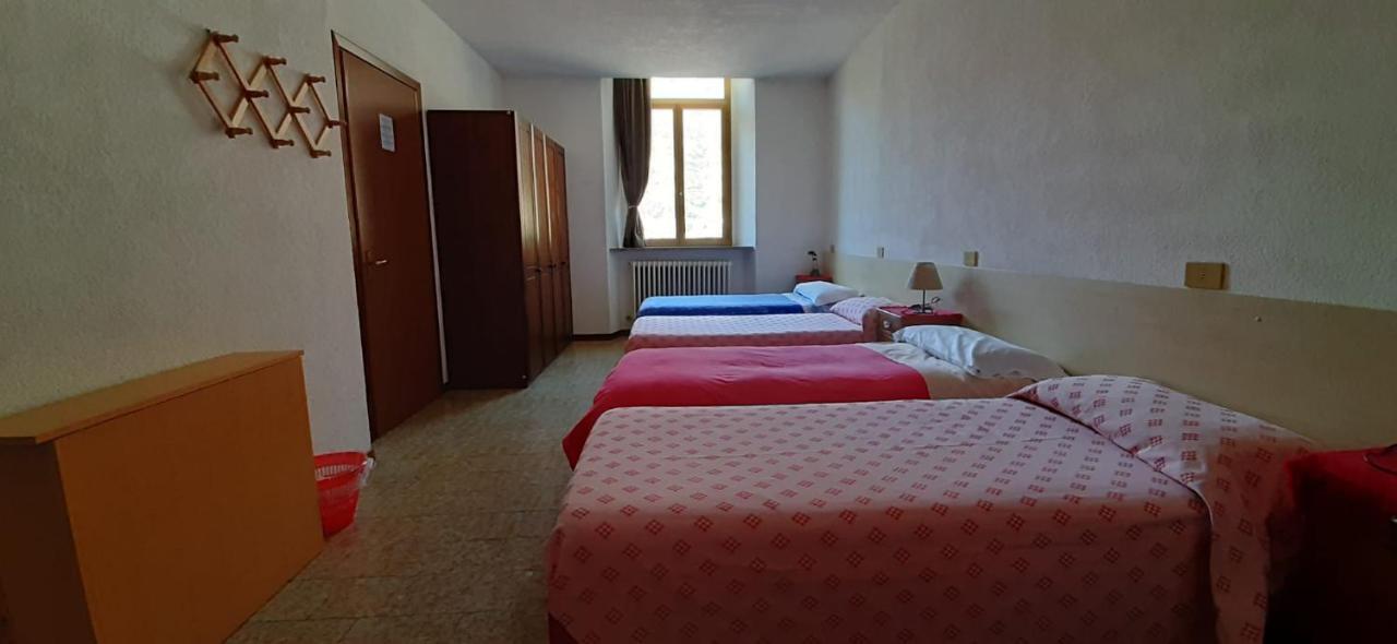 Ostello Al Deserto Chiavenna Ngoại thất bức ảnh